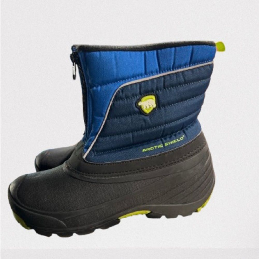 Arctic Shield Boots Size 6 like new